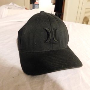 Hurley Base Ball Cap Flex Fit L-XL